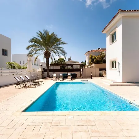 Villa Carolina Ajía Nápa