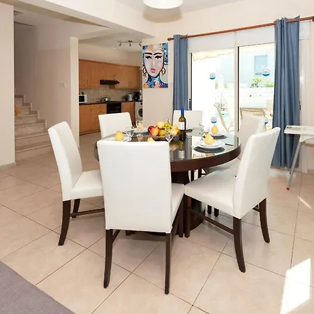 Villa Carolina Ajía Nápa